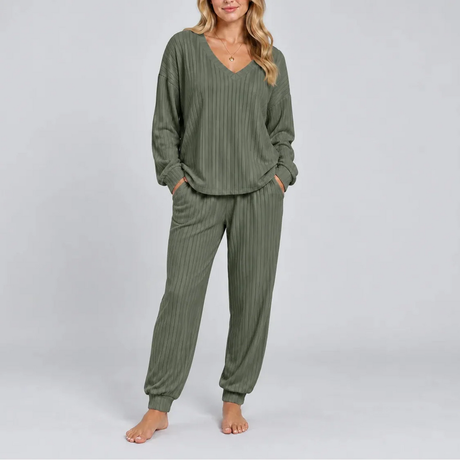 Women's Ribbed Long Sleeve Pajama Set with Pockets