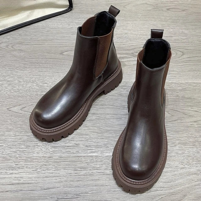 Women's Chelsea Boots Lug Sole